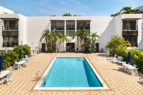 205 E Enid Drive Key Biscayne FL 33149