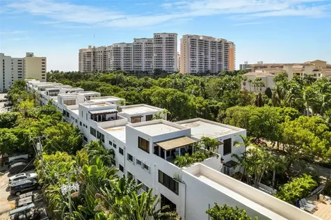 205 E Enid Drive Key Biscayne FL 33149