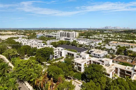 205 E Enid Drive Key Biscayne FL 33149