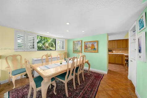 205 E Enid Drive Key Biscayne FL 33149