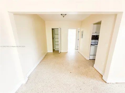2140 Bay Drive Miami Beach FL 33141