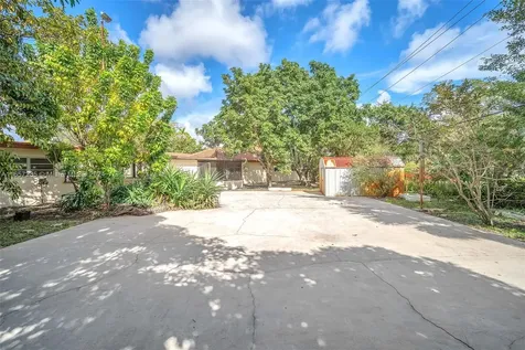 600 Camellia Court Plantation FL 33317