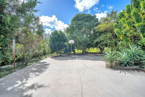 600 Camellia Court Plantation FL 33317