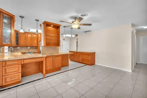 600 Camellia Court Plantation FL 33317