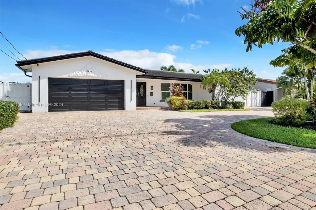 5220 NE 26th Avenue Fort Lauderdale FL 33308