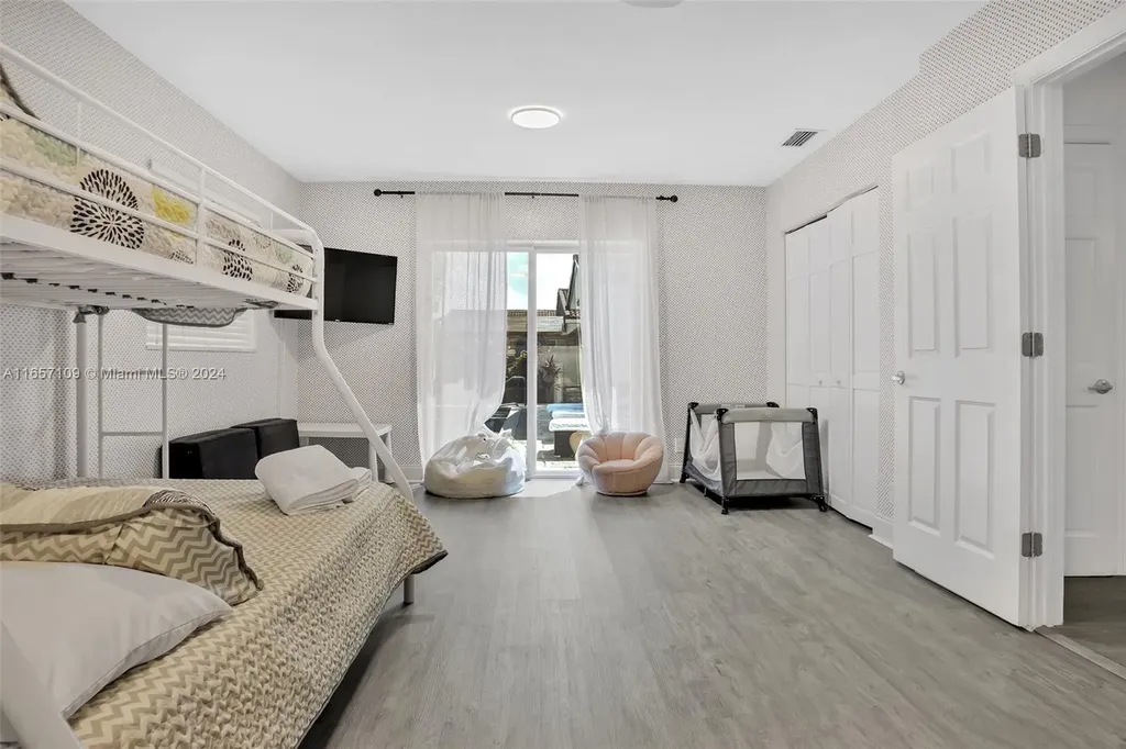 5220 NE 26th Avenue Fort Lauderdale FL 33308