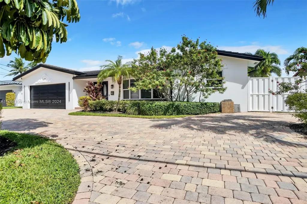 5220 NE 26th Avenue Fort Lauderdale FL 33308