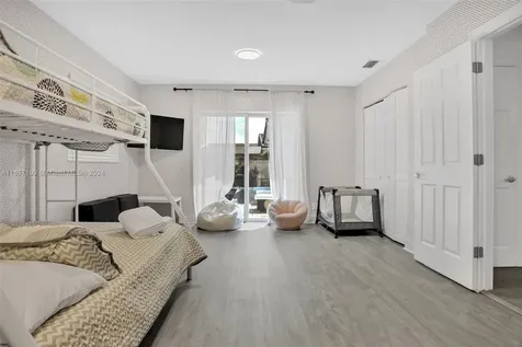 5220 NE 26th Avenue Fort Lauderdale FL 33308