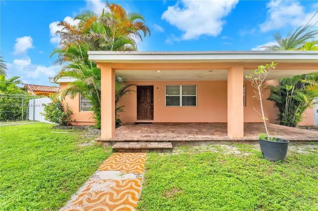 902 E 31st Street Hialeah FL 33013