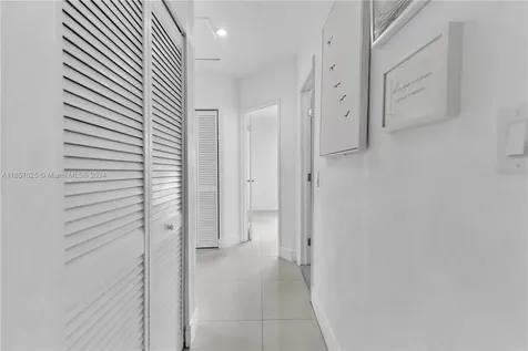 902 E 31st Street Hialeah FL 33013