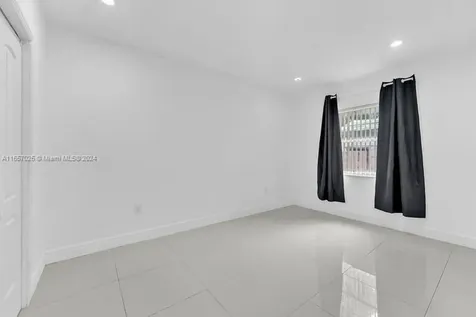 902 E 31st Street Hialeah FL 33013