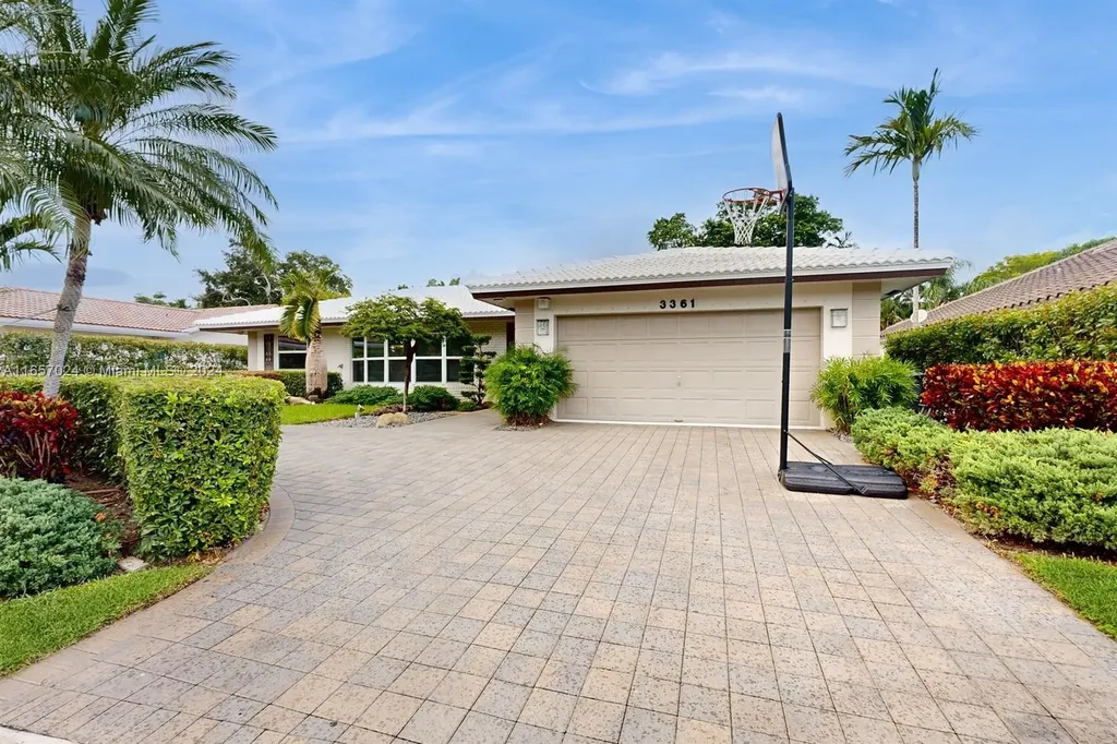 3361 N 40th Street Hollywood FL 33021