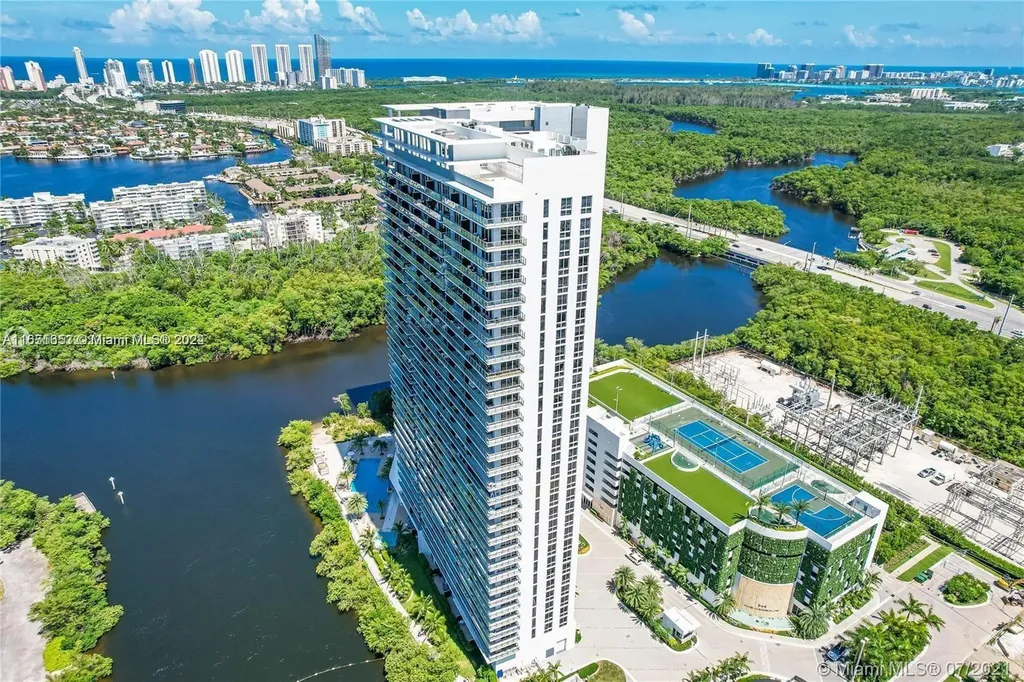 16385 Biscayne Boulevard North Miami Beach FL 33160