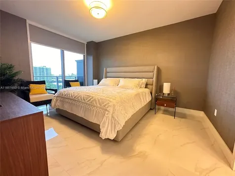 16385 Biscayne Boulevard North Miami Beach FL 33160