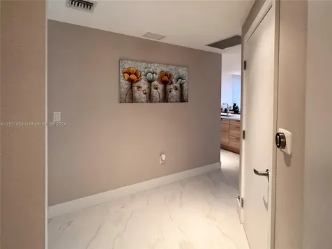 16385 Biscayne Boulevard North Miami Beach FL 33160
