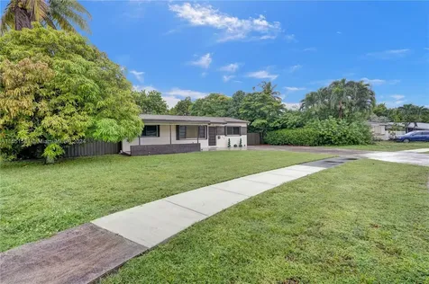 770 NW 175th Drive Miami Gardens FL 33169