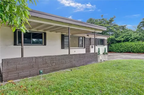 770 NW 175th Drive Miami Gardens FL 33169