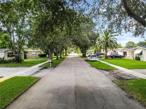 8953 SW 53rd Street Cooper City FL 33328