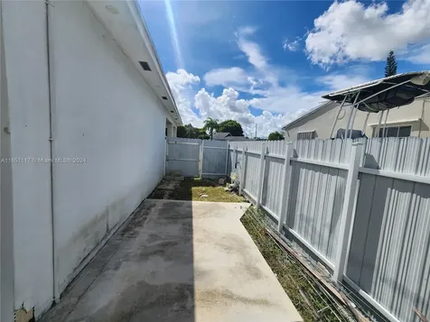 1025 NE 13th Avenue Homestead FL 33033