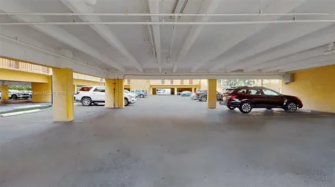 1900 W 54th Street Hialeah FL 33012