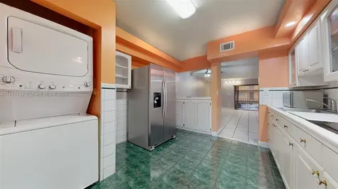 1900 W 54th Street Hialeah FL 33012