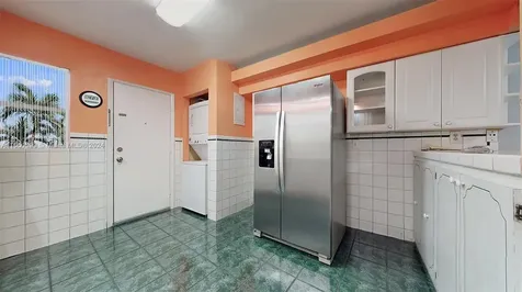 1900 W 54th Street Hialeah FL 33012