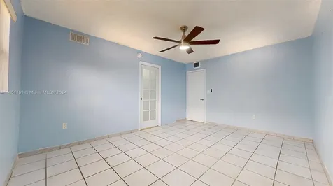 1900 W 54th Street Hialeah FL 33012