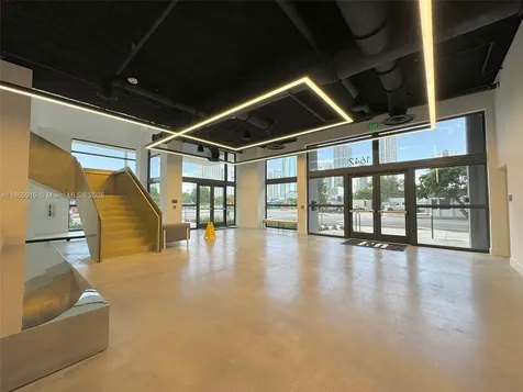 1642 NE 1st Avenue Miami FL 33132