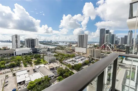 1642 NE 1st Avenue Miami FL 33132