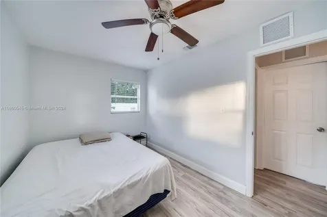 725 NW 15th Court Pompano Beach FL 33060