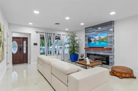9384 Caribbean Boulevard Cutler Bay FL 33189