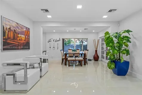9384 Caribbean Boulevard Cutler Bay FL 33189