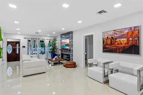 9384 Caribbean Boulevard Cutler Bay FL 33189