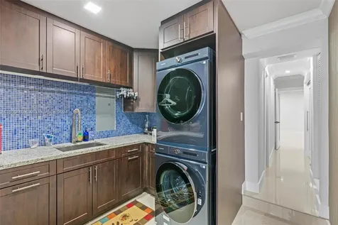 9384 Caribbean Boulevard Cutler Bay FL 33189