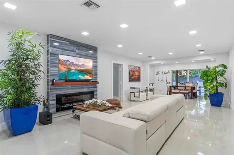 9384 Caribbean Boulevard Cutler Bay FL 33189