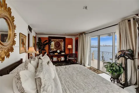 11111 Biscayne Boulevard Miami FL 33181