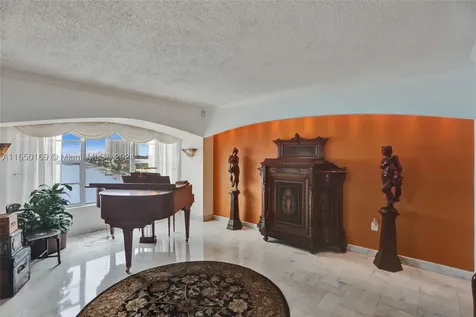11111 Biscayne Boulevard Miami FL 33181