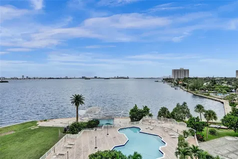 11111 Biscayne Boulevard Miami FL 33181