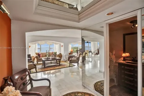 11111 Biscayne Boulevard Miami FL 33181