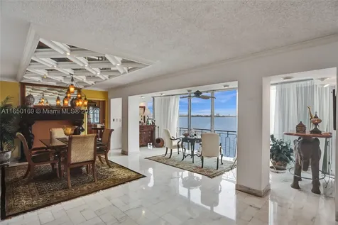11111 Biscayne Boulevard Miami FL 33181