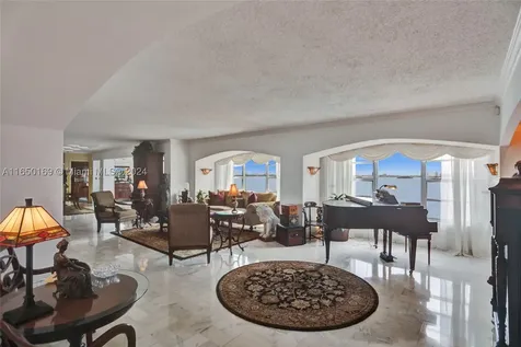 11111 Biscayne Boulevard Miami FL 33181