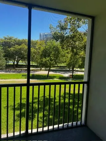 3475 N Country Club Drive Aventura FL 33180