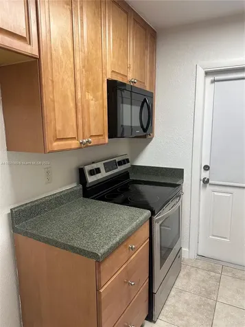 105 NE 12th Avenue Hallandale Beach FL 33009