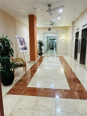 5825 Collins Avenue Miami Beach FL 33140
