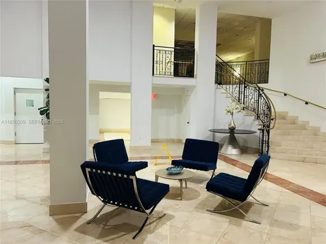 5825 Collins Avenue Miami Beach FL 33140