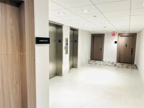 5825 Collins Avenue Miami Beach FL 33140