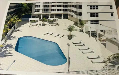 5825 Collins Avenue Miami Beach FL 33140