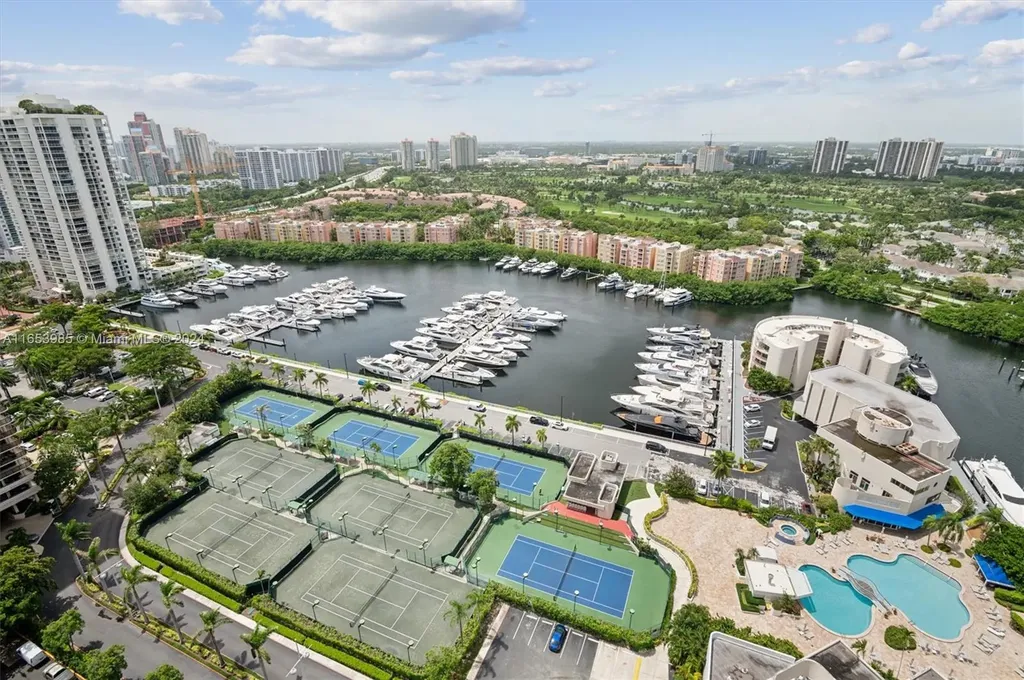 19707 Turnberry Way Aventura FL 33180