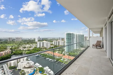 19707 Turnberry Way Aventura FL 33180