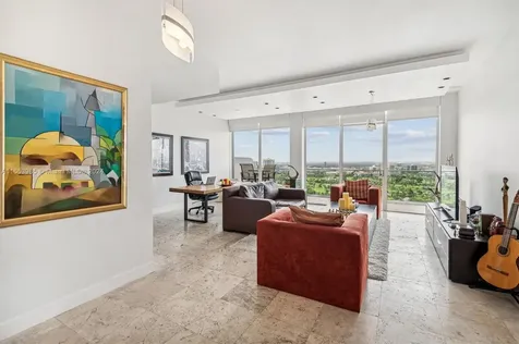19707 Turnberry Way Aventura FL 33180